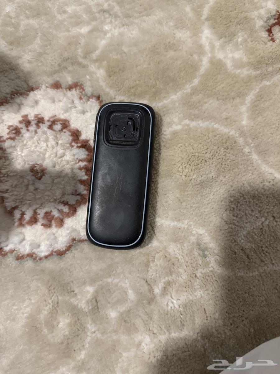 Old working flashlight phone64507963442817112