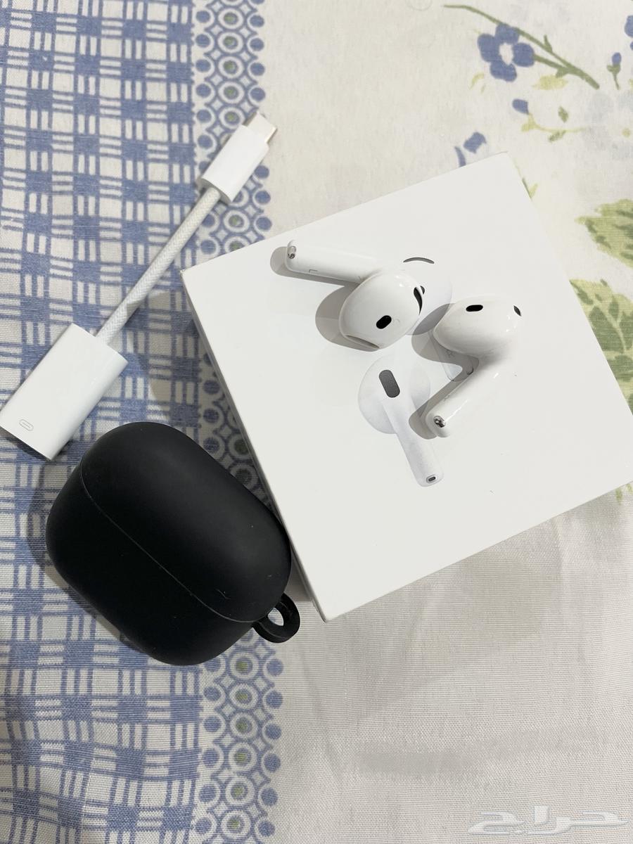Airpods 4 بخاصية العزل استخدام 20 يوم وحماية ووصلة والعلبة64508565626497112