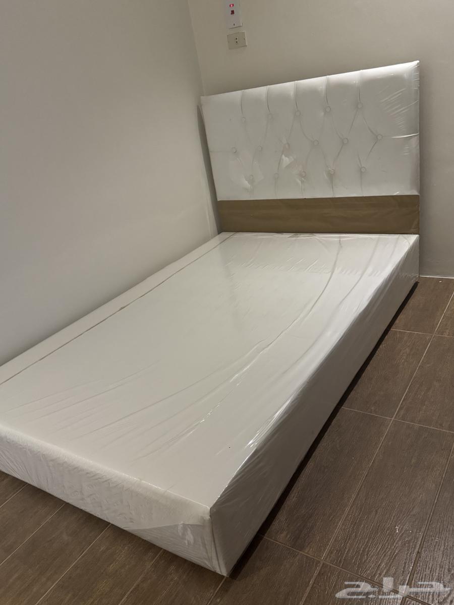 دولاب ملابس للبيع وسرير مقاس نفر ونص64506299119745113