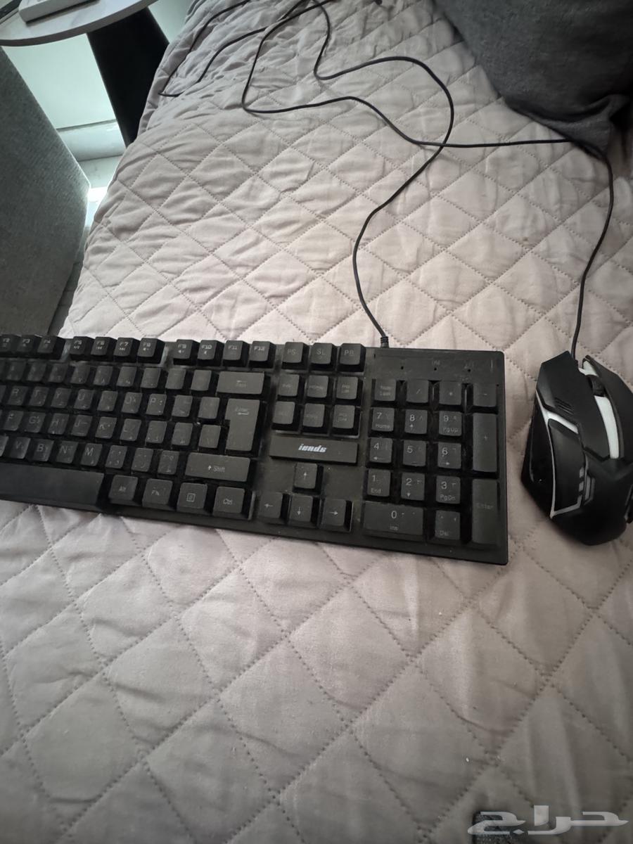 Keyboard and mouse64508411219459112