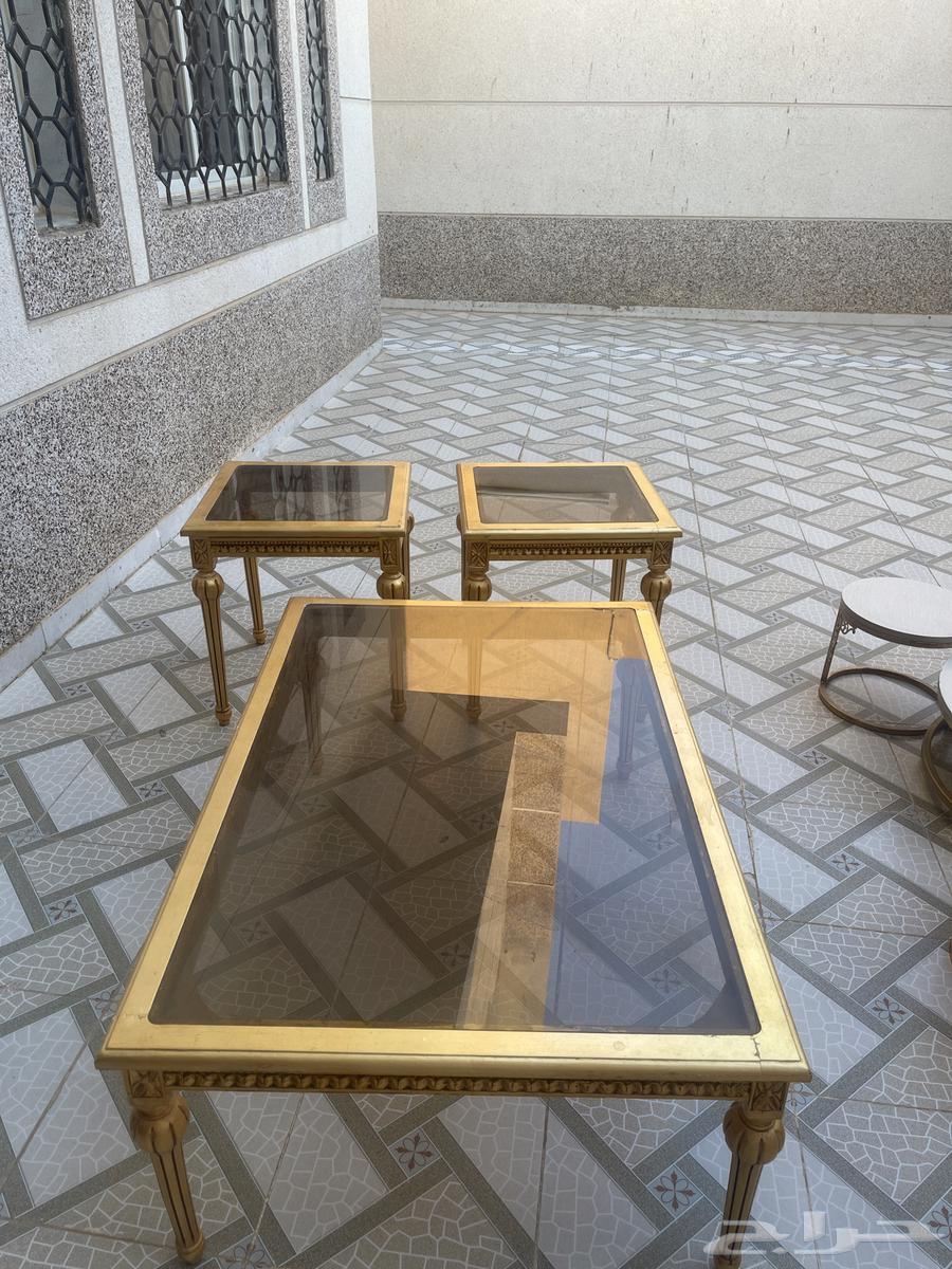 New service tables and two new chairs available64507598908163112