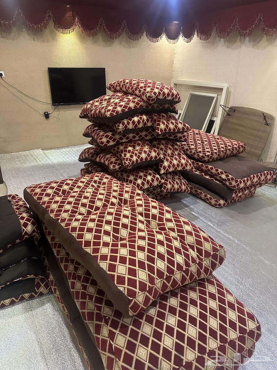 Floor seating sets64509222128641111