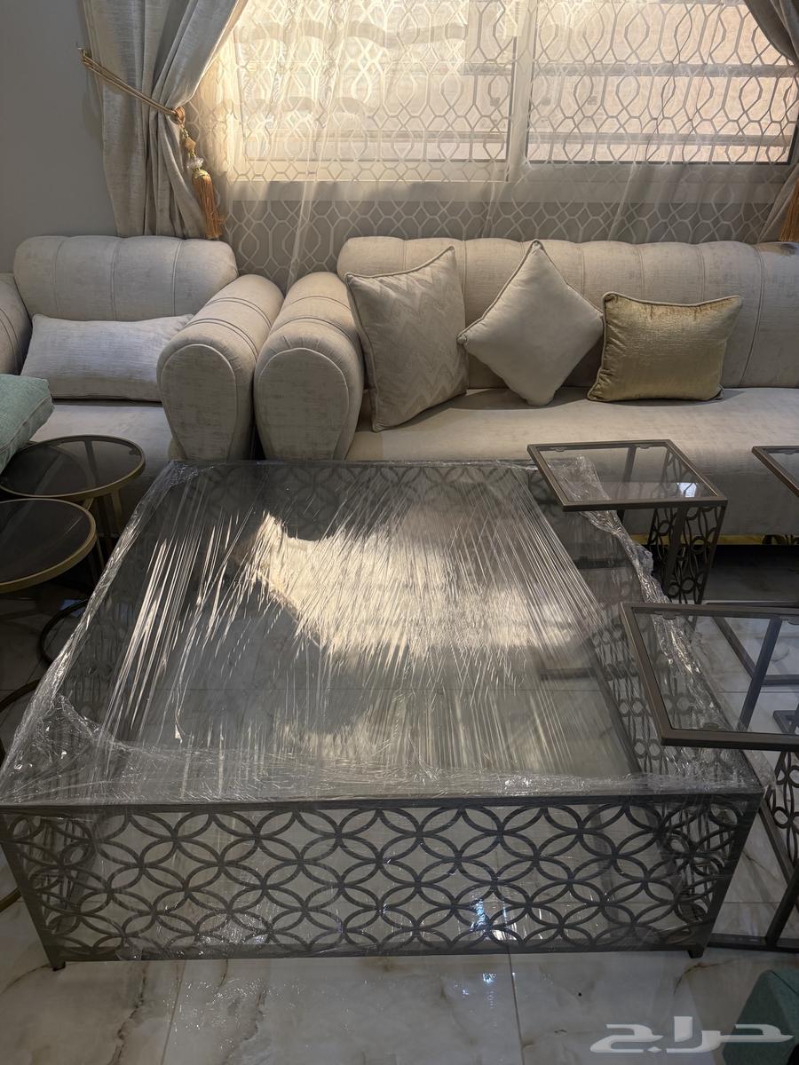 للبيع طاوله ضيافه64504119164547110