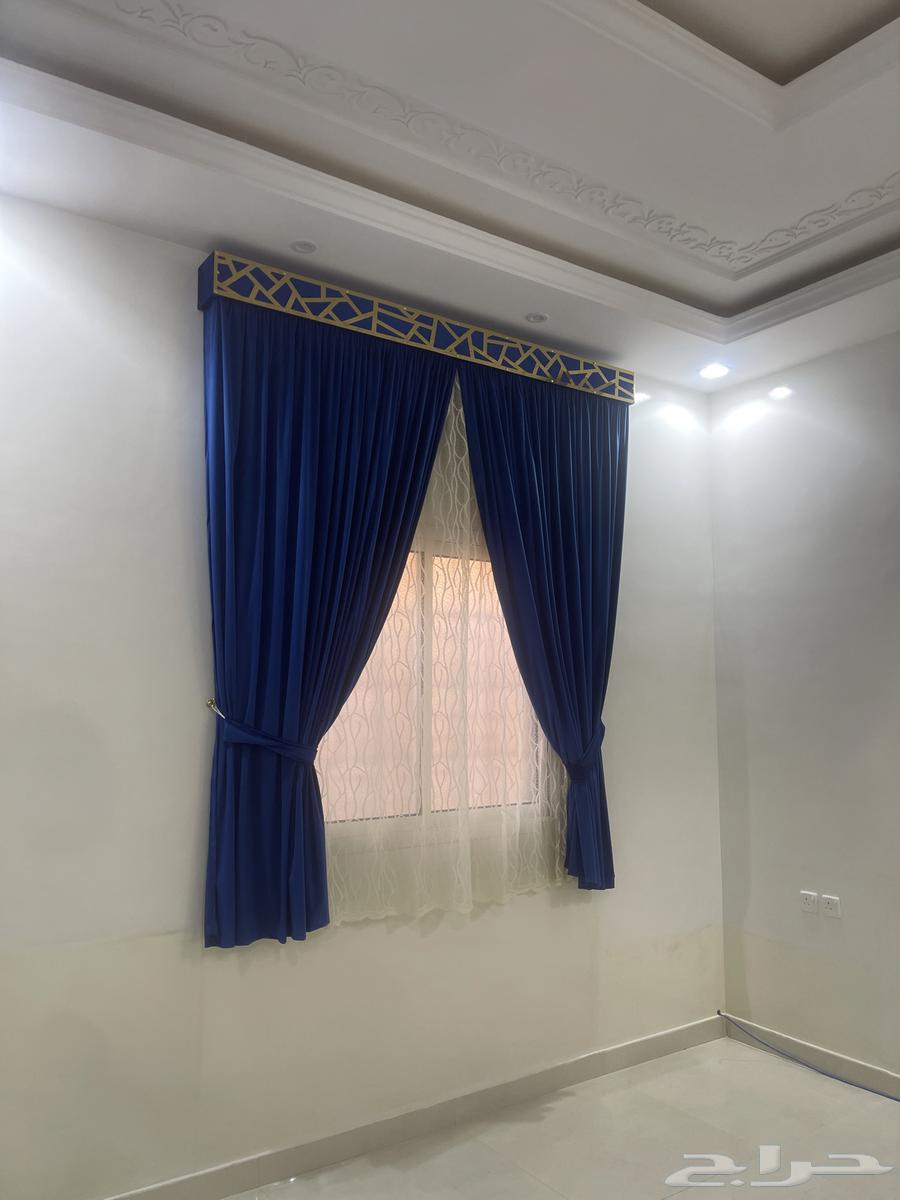 New service tables and two new chairs available64507598908163114