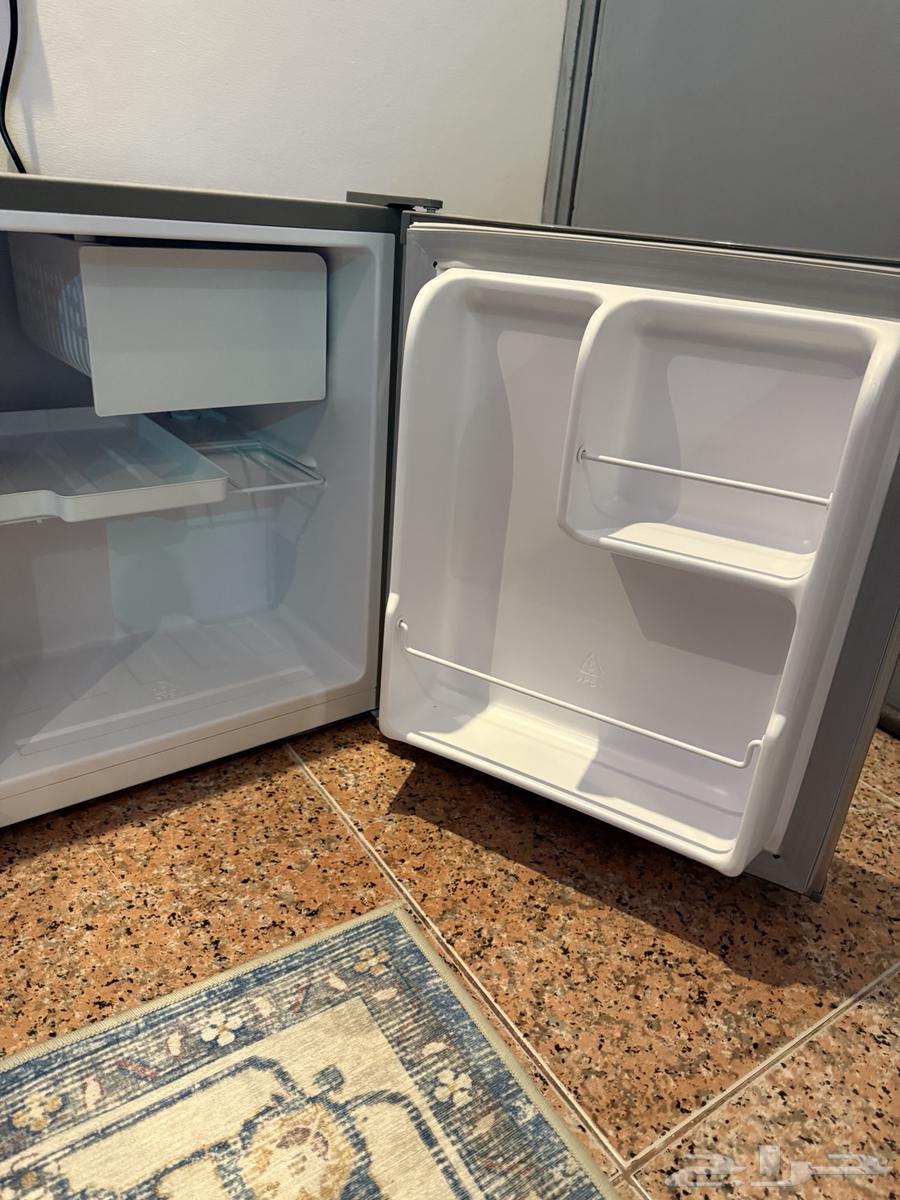 ثلاجة صغيرة شبه جديدة موديل HAAM Electronics64508438895875113