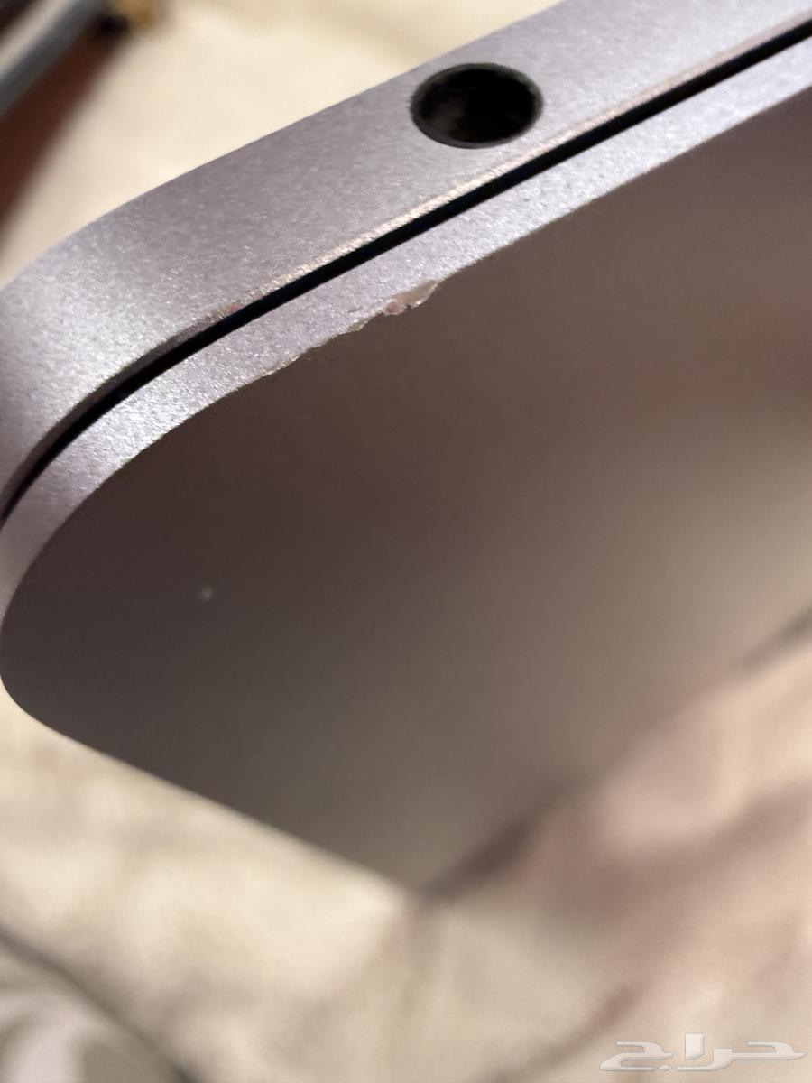 ماك بوك اصدار 2019 تتش بار نظيف جدا64510591337985113