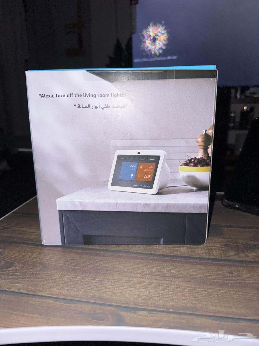 For sale Alexa Echo Show 8 in very clean condition with box and all accessories64510619574914111