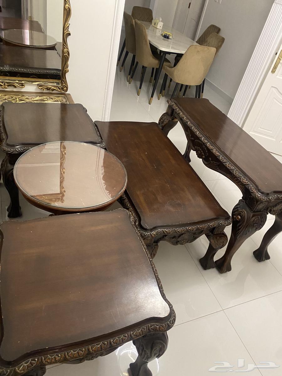 Tables and Chairs64508761370114111