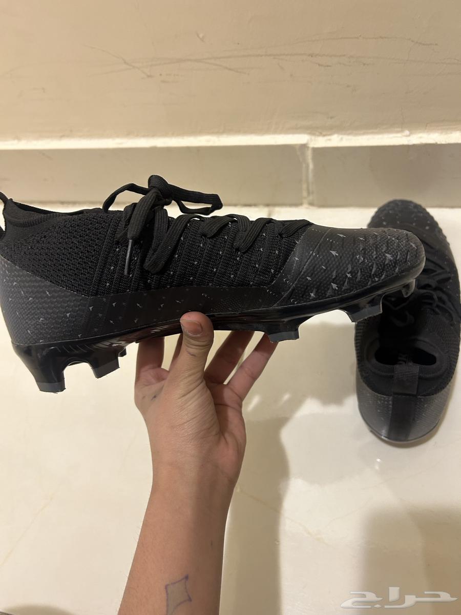 جزمة كوره للبنات استخدام مره وحده64506118519553114