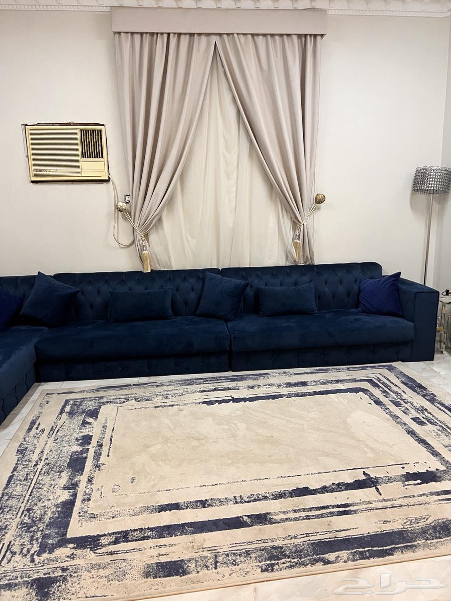 Sofa, carpets, curtains, and table for sale64509602630914112