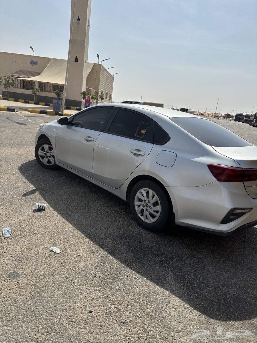 Passenger delivery service for family trips from and to Dammam, Riyadh, and vice versa64148950282113112