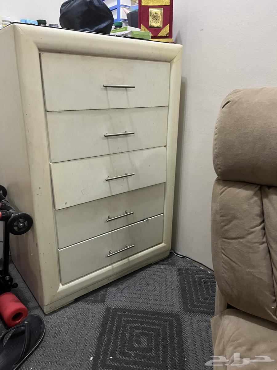 Various furniture64508775129474111