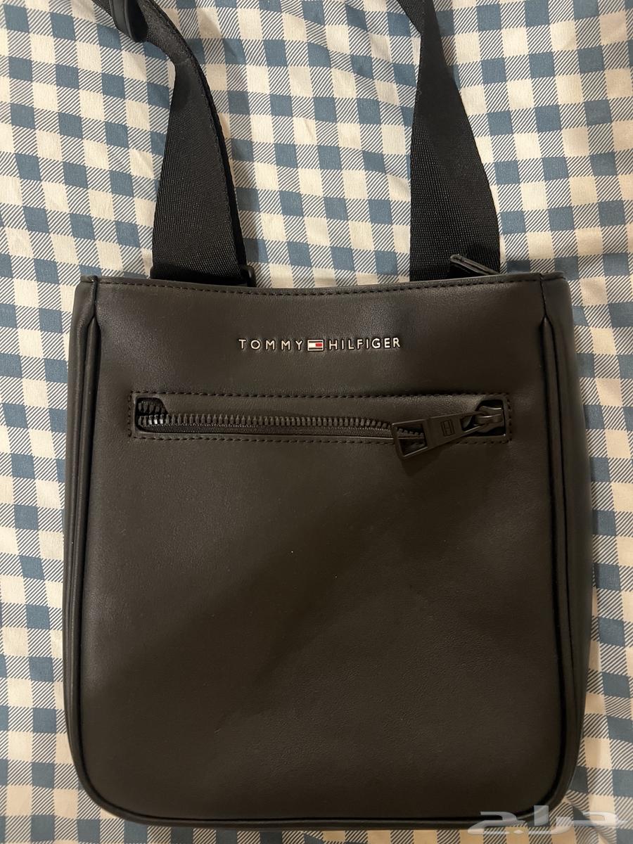 شنطه رجاليه تومي هيلفيغر اصليه64509842263683111