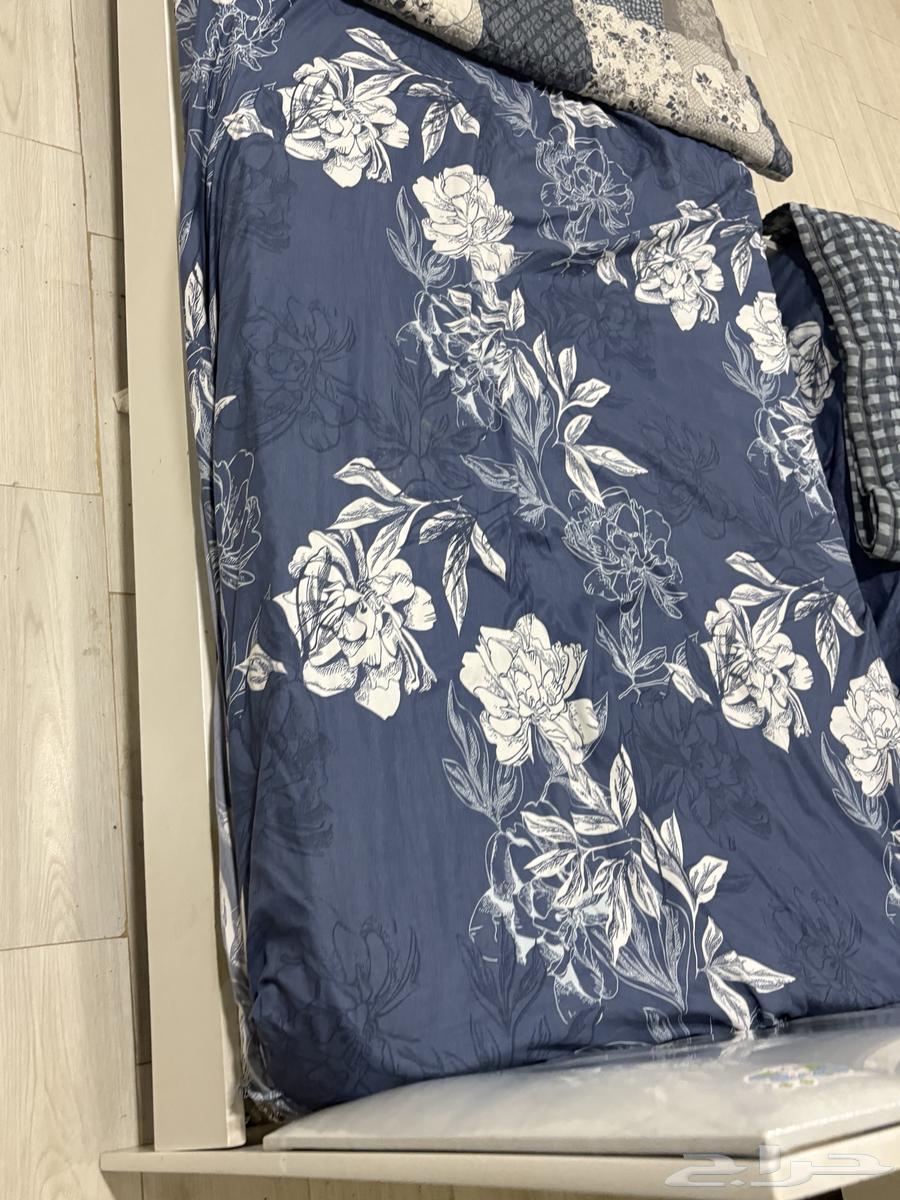 3 سرر نظيفه نفر واحد لون ابيض64509448354561111