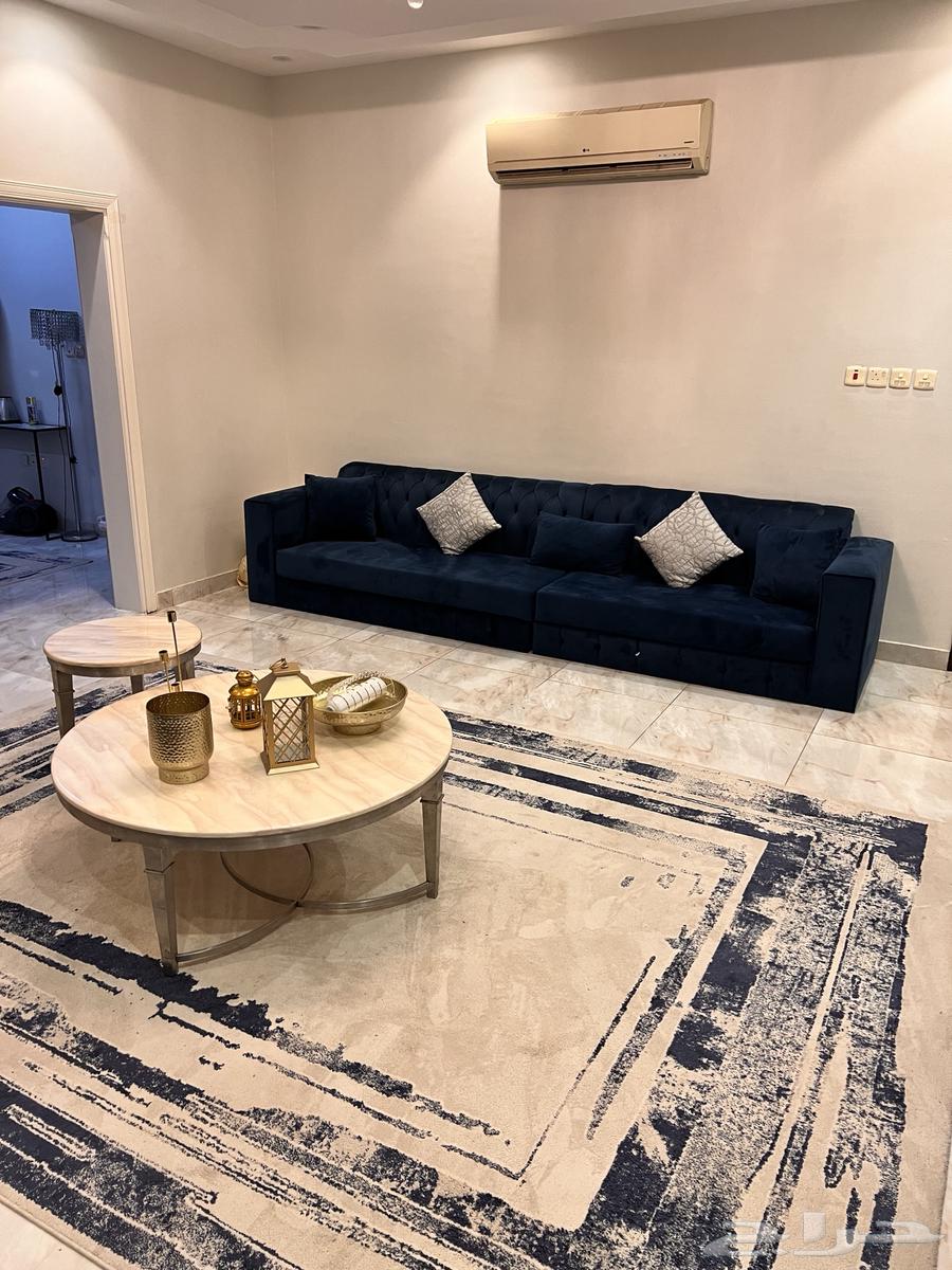 Sofa, carpets, curtains, and table for sale64509602630914114