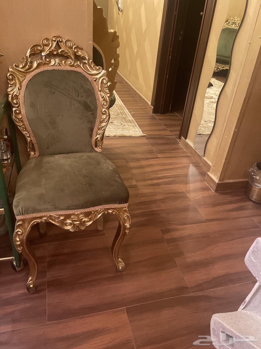 Classic sofa but in very good condition, buyer has the right to inspect64503308759681113