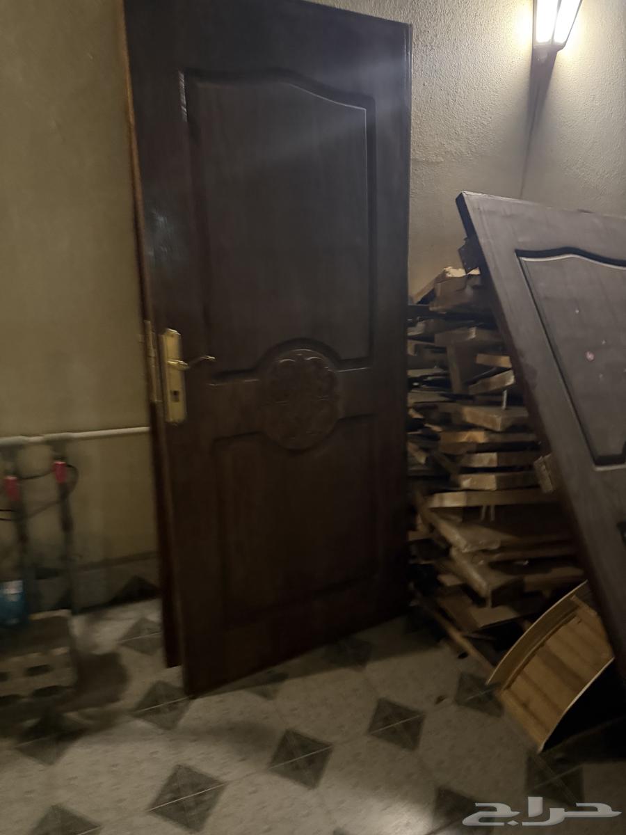 اثاث مستعمل عبارة عن ابواب خشب مستعملة وغرف نوم مستعملة64509941439234112