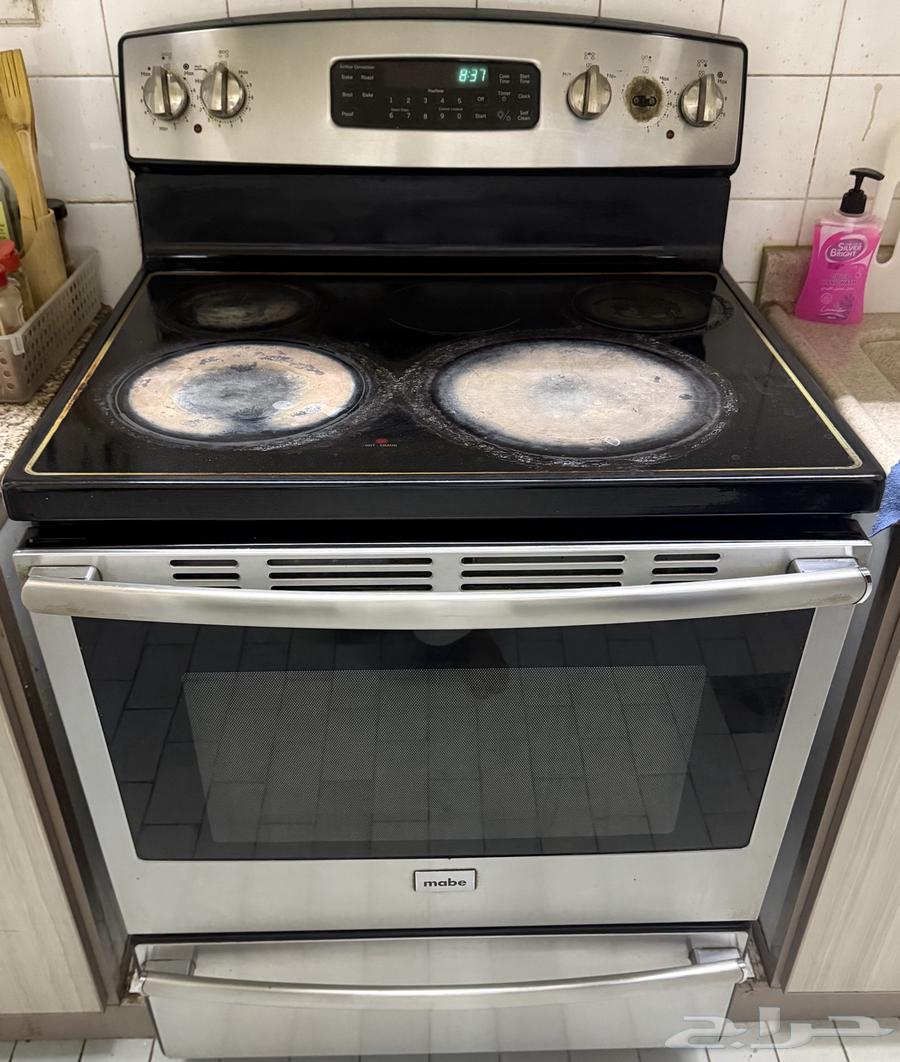 فرن كهربائي شغال بس مكسور64504160130691110