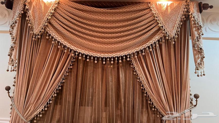 Tables, Curtains and Sofas64510267699971112