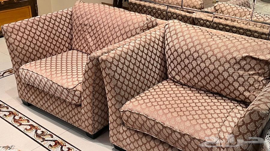 Tables, Curtains and Sofas64510267699971110