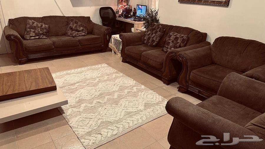 Sofa, curtains, and table64509027133697112