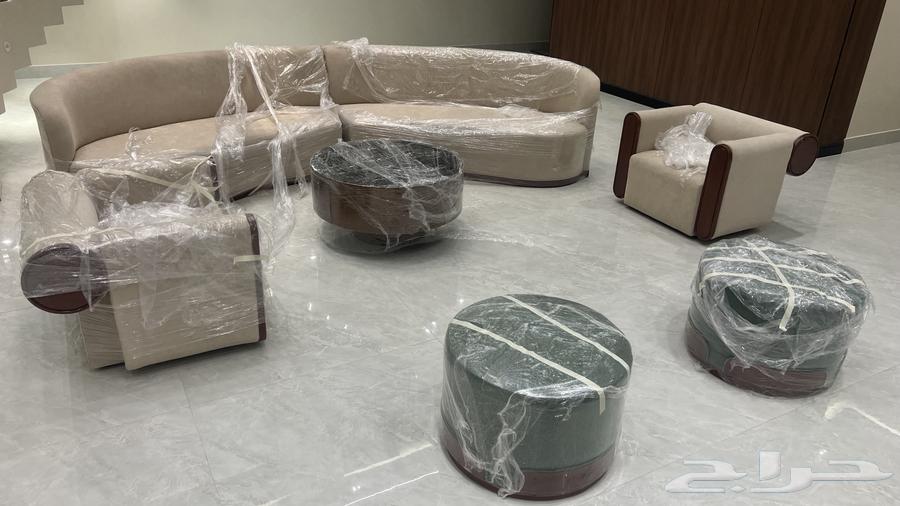 كنب دايري من دون الطاوله والبيع قريب64503774469762110