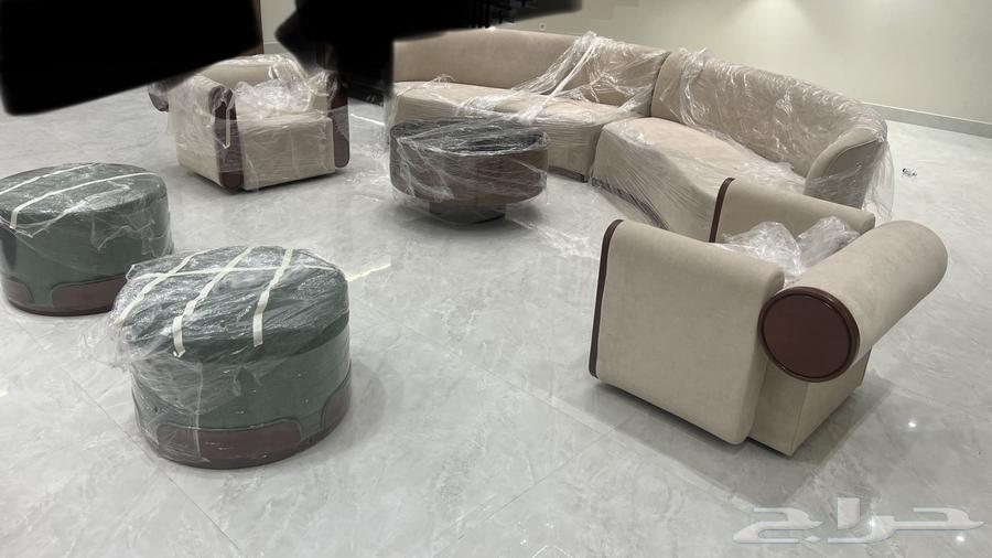 كنب دايري من دون الطاوله والبيع قريب64503774469762112