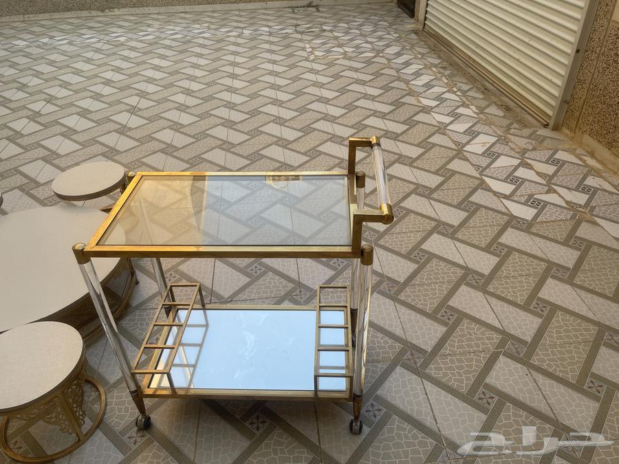 New service tables and two new chairs available64507598908163111