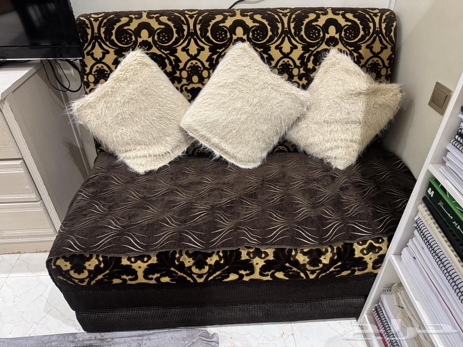 كنبتين للبيع64502995714947110