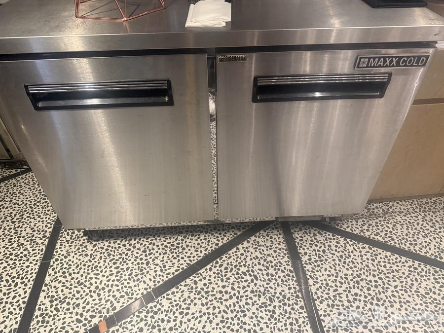 اجهزه مطاعم للبيع مستخدم امركيه و ايطاليه - ارفف ستانلس64509434186241110