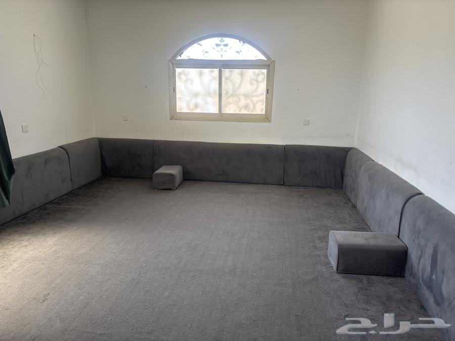 للبيع مستعجل بسبب النقل و النقل ع المشتري سعر رمزي64505791143555114