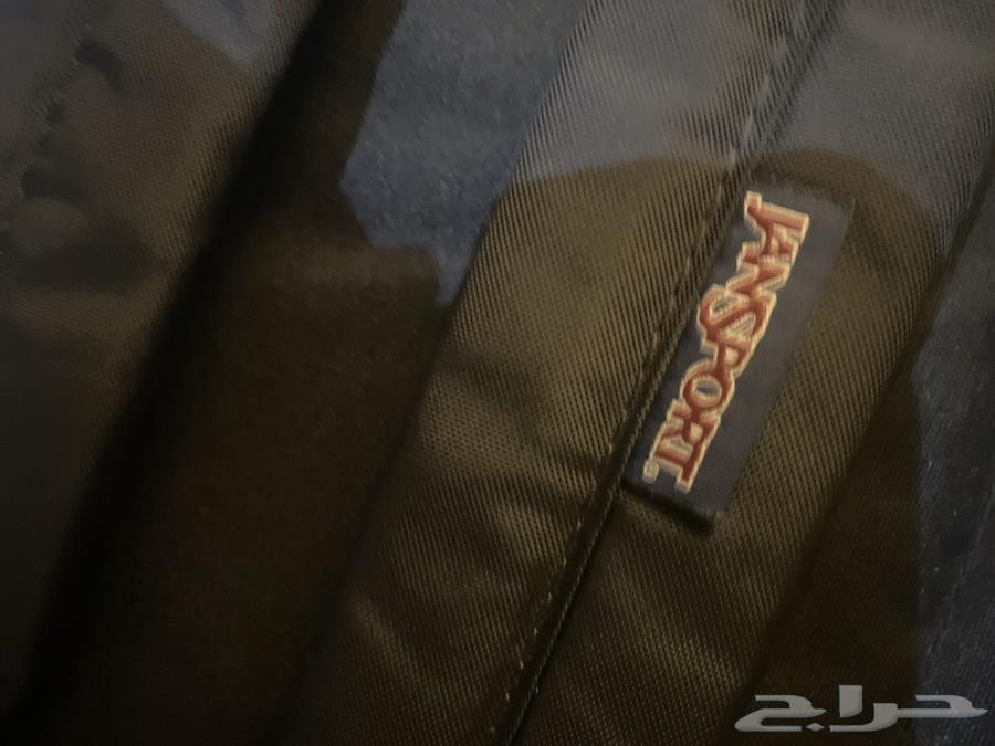 شنطة مدرسيه من ماركت Jan sport الاصليه اشتريتها ب 20064507249388418112