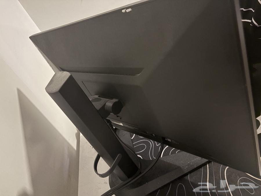 Lenovo clean screen with over 144hz refresh rate64504119140354113