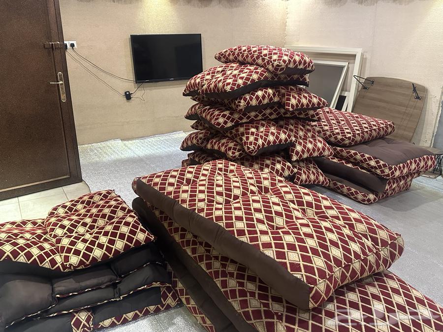 Floor seating sets64509222128641110