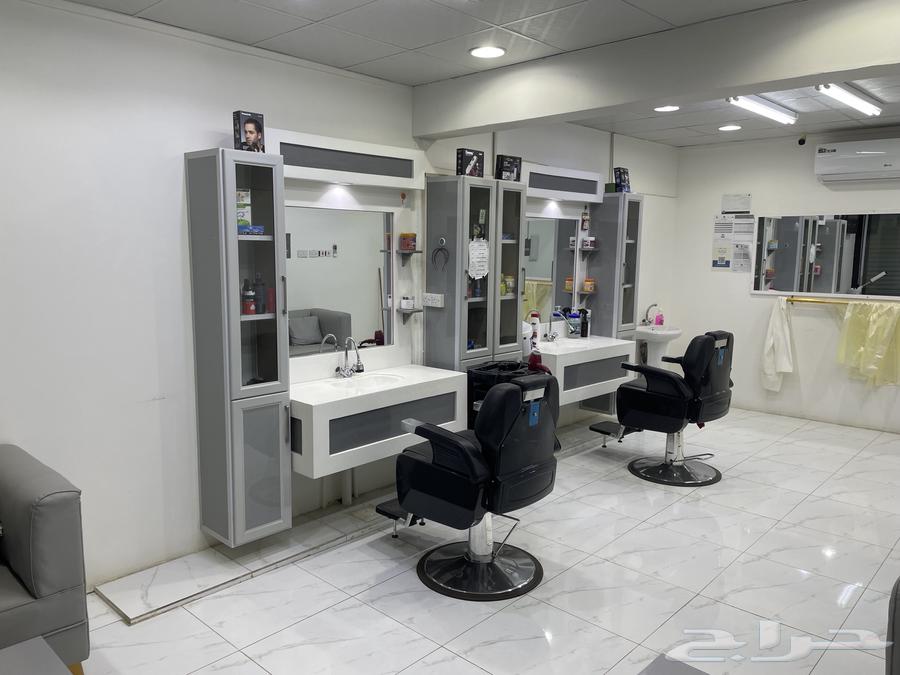 ديكور وكراسي وأغراض حلاق للبيع64504586087042110