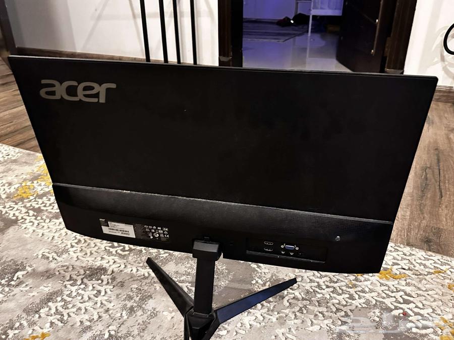 شاشهacer nitro البانل خربان باقي القطع سليمه64507907808003114