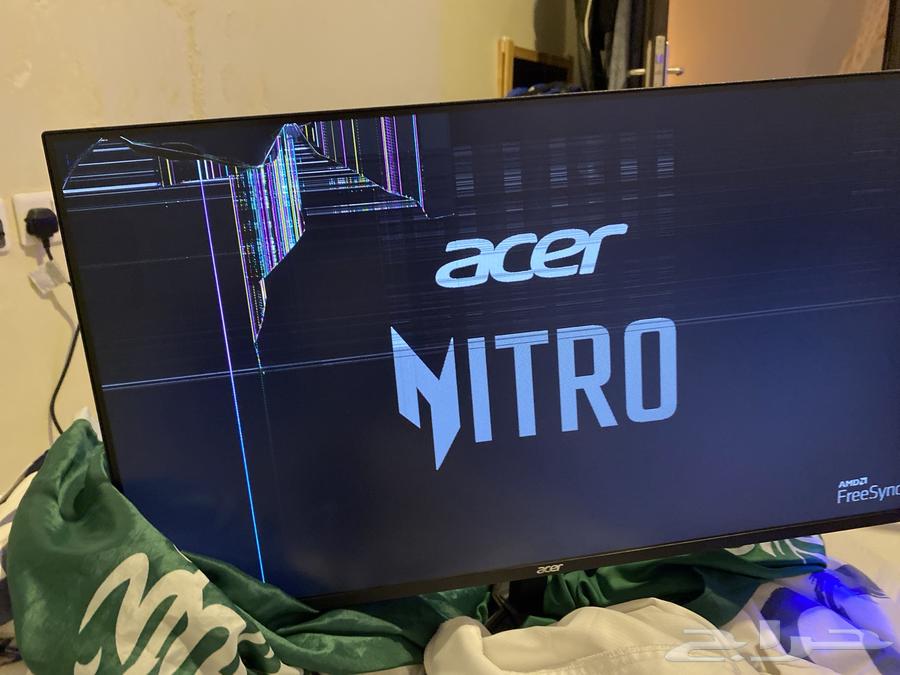 شاشهacer nitro البانل خربان باقي القطع سليمه64507907808003110