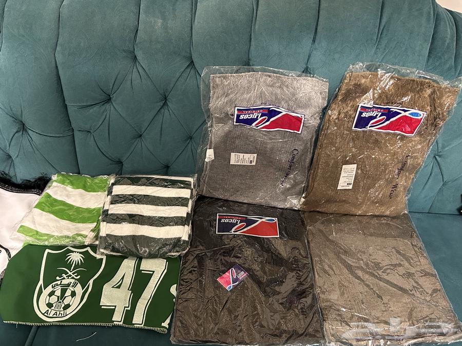 اعلام اندية و شالات و طواقي واقنعة64505584664961112