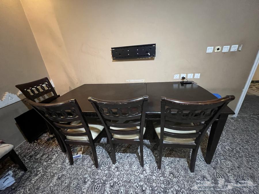 Dining table with 8 chairs (attractive price)64503363439363110