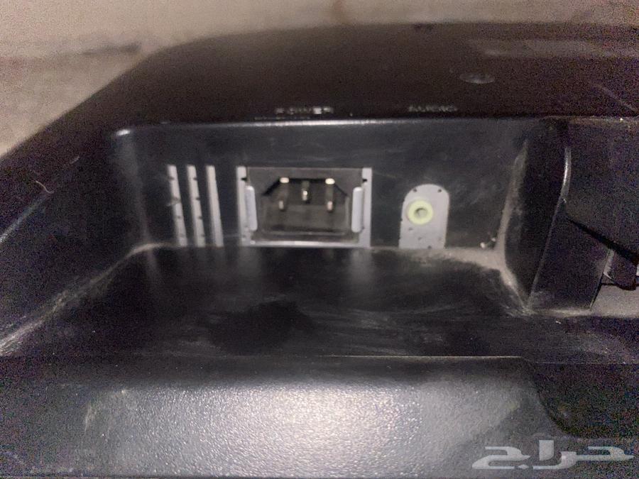 Grand Tiramisu 7 and computer screen64507921749634113