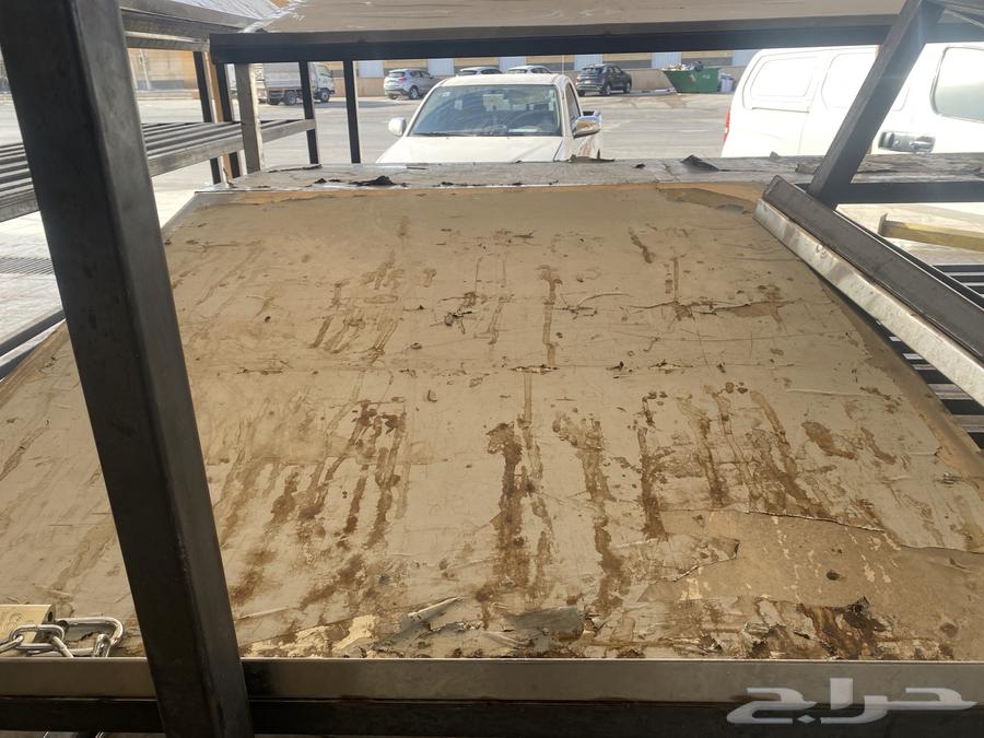 للبيع 7 طاولات استانلس ستيل64469865139971114