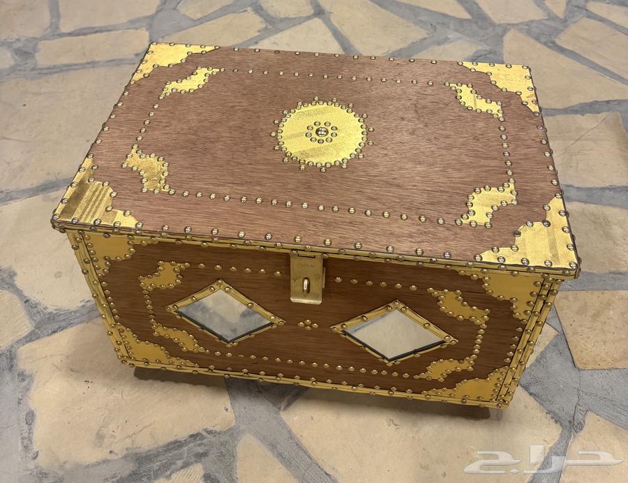 Heritage Box64505564278146112