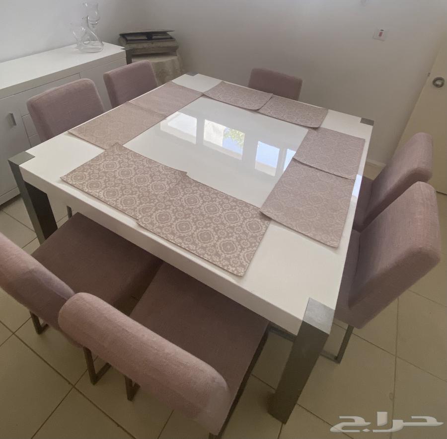 طاولة طعام من هوم سنتر للبيع64505025182721110