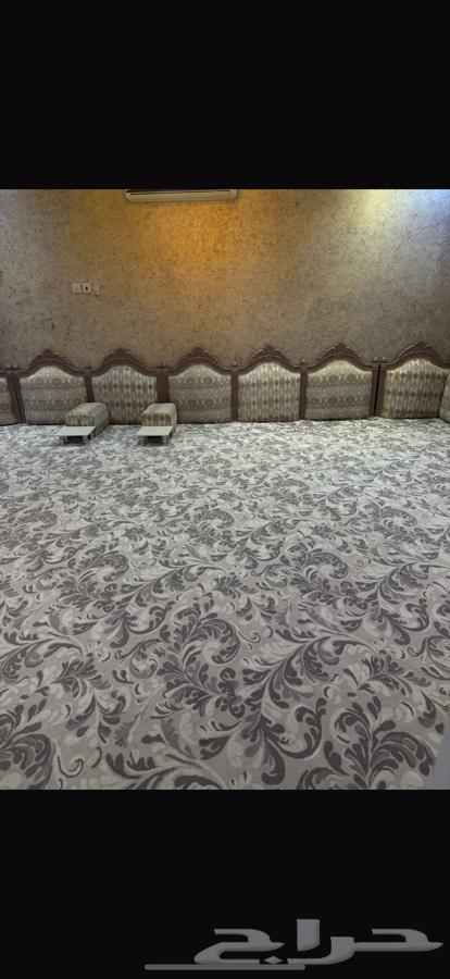 Carpet and cushions set with Moroccan design, like new64505550144001110