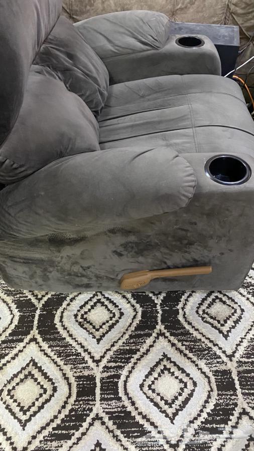 كرسي ان هاوس مستخدم بحالة الجديد64507249198339112