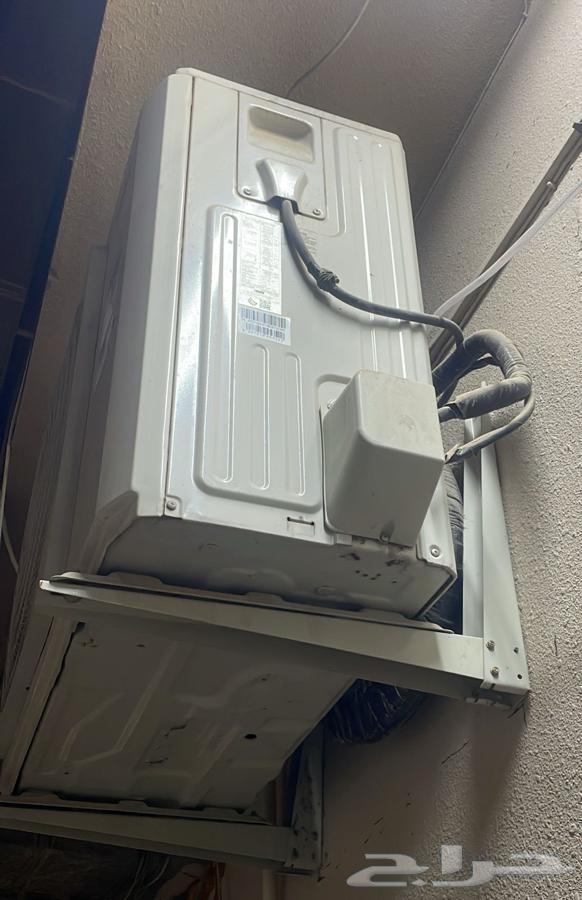 Split AC64503953763458113