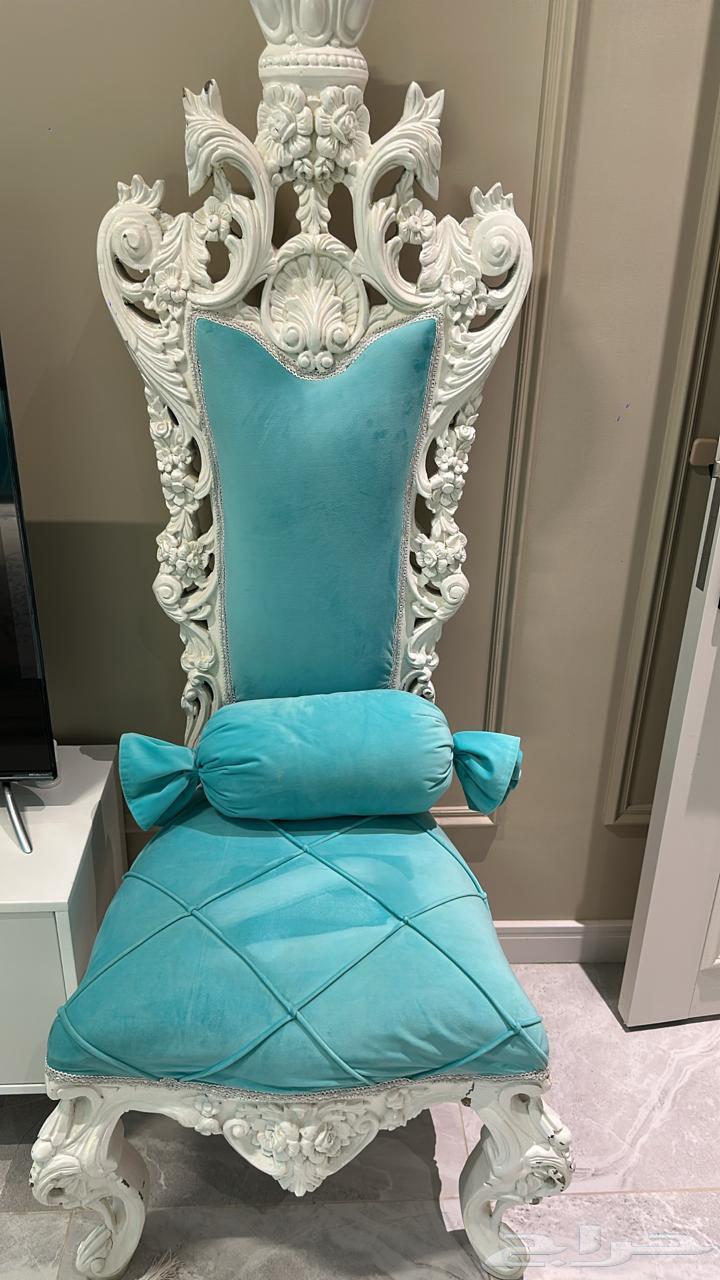 Sofa64503609897474112