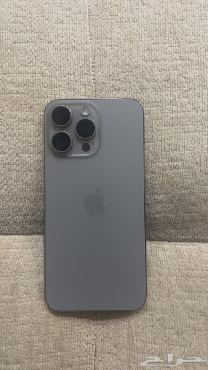 ايفون 15 برو ماكس نظيف64475198624771110