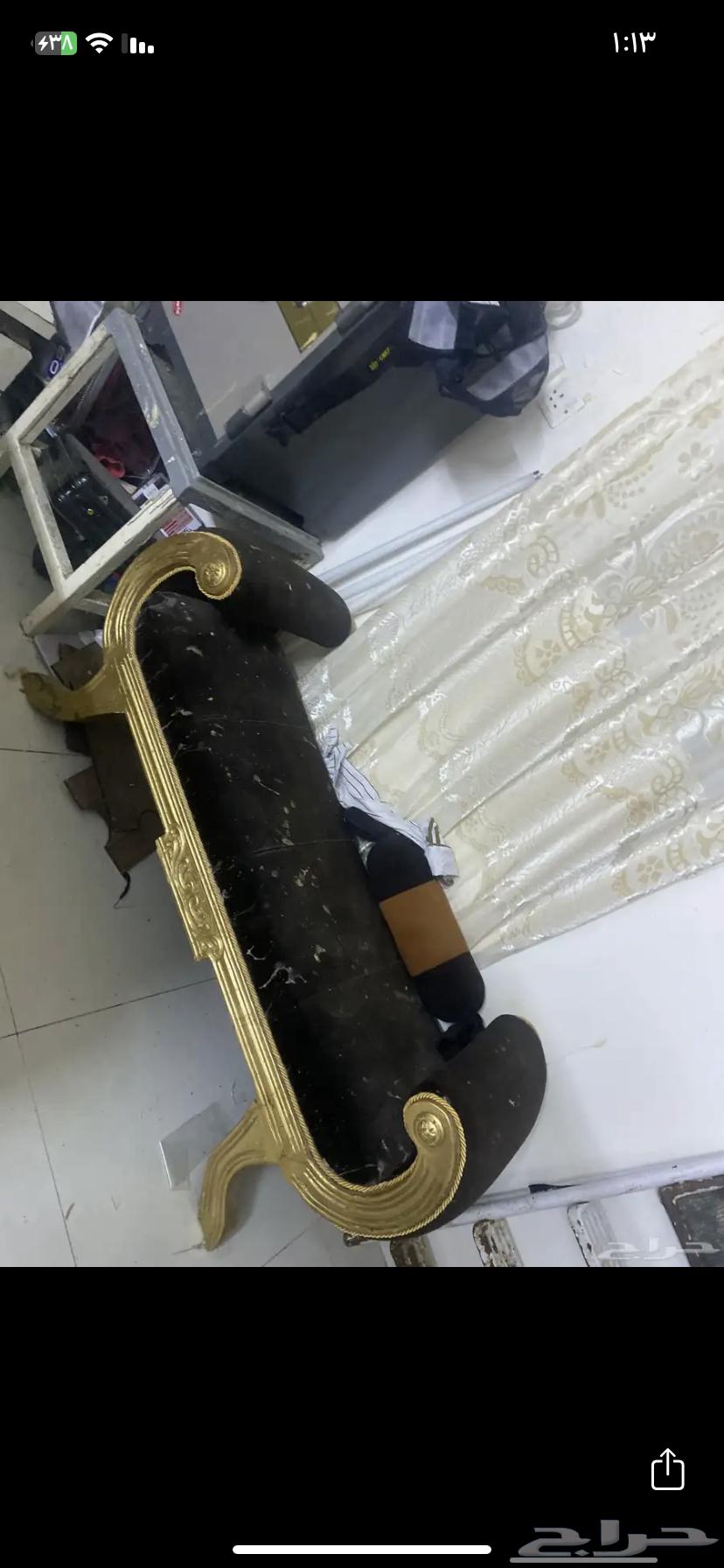 كنب بني وذهبي64503009163649113