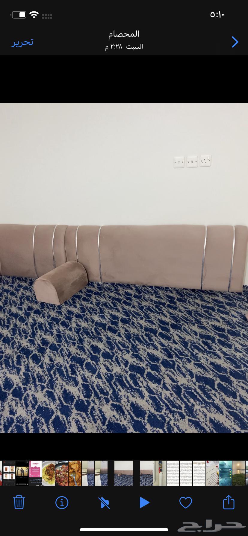 Simple, clean wooden back with no defects at all64507501377921110